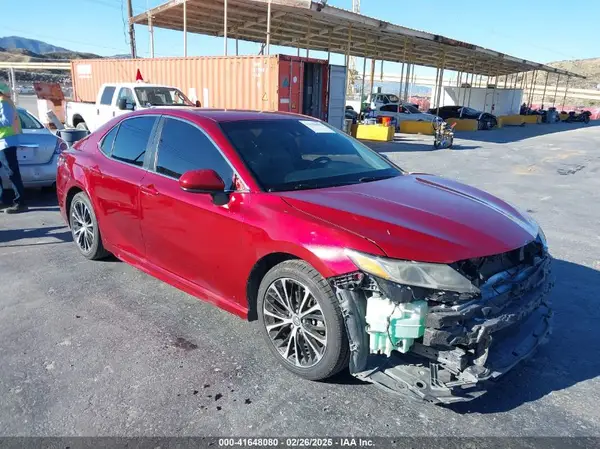 4T1B11HK5JU543500 2018 TOYOTA CAMRY - Image 1