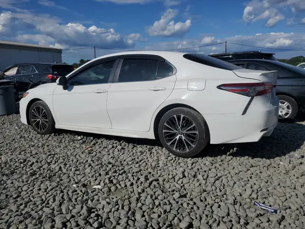 4T1B11HK5JU545389 2018 TOYOTA CAMRY - Image 2