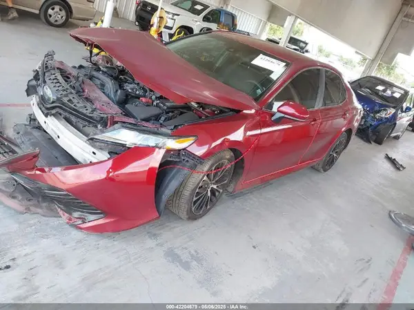 4T1B11HK5JU545537 2018 TOYOTA CAMRY - Image 2
