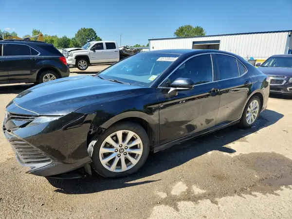 4T1B11HK5JU551175 2018 TOYOTA CAMRY - Image 1