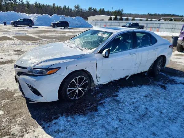 4T1B11HK5JU551984 2018 TOYOTA CAMRY - Image 1