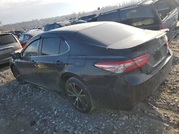 4T1B11HK5JU554822 2018 TOYOTA CAMRY - Image 2