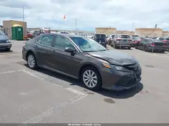 4T1B11HK5JU555632 2018 TOYOTA CAMRY