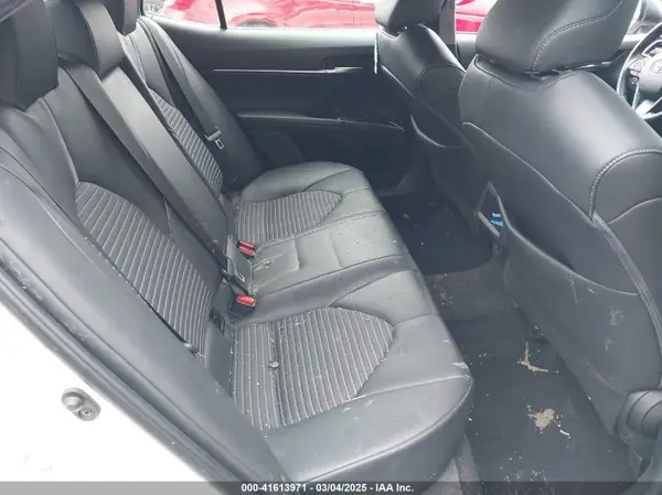 4T1B11HK5JU556361 2018 TOYOTA CAMRY - Image 8