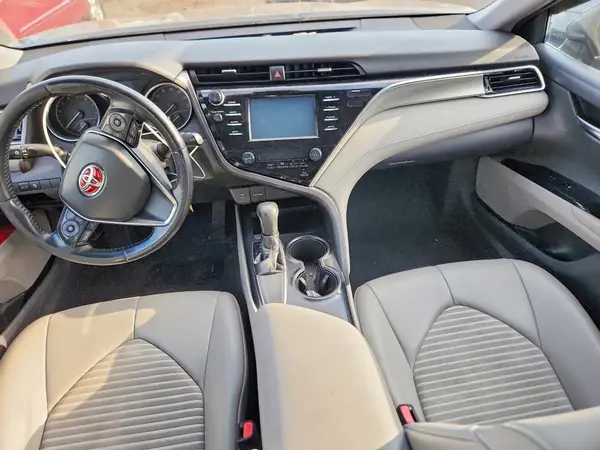 4T1B11HK5JU556795 2018 TOYOTA CAMRY - Image 8