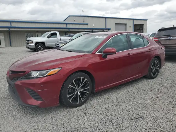 4T1B11HK5JU557641 2018 TOYOTA CAMRY - Image 1