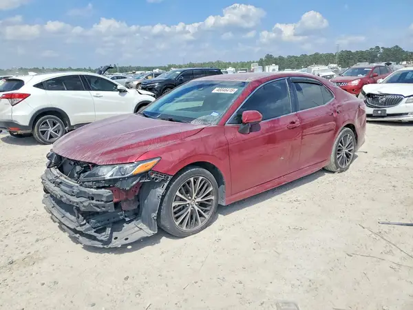 4T1B11HK5JU559213 2018 TOYOTA CAMRY - Image 1