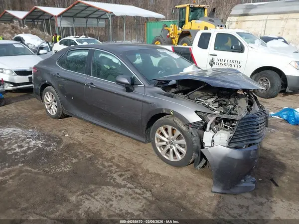 4T1B11HK5JU559292 2018 TOYOTA CAMRY - Image 1