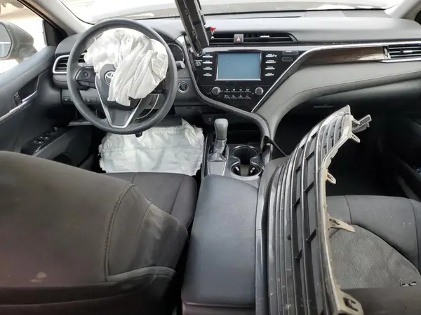 4T1B11HK5JU560524 2018 TOYOTA CAMRY - Image 8