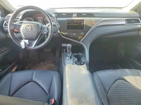 4T1B11HK5JU560975 2018 TOYOTA CAMRY - Image 8