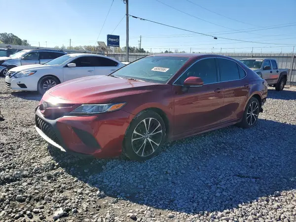 4T1B11HK5JU561379 2018 TOYOTA CAMRY - Image 1