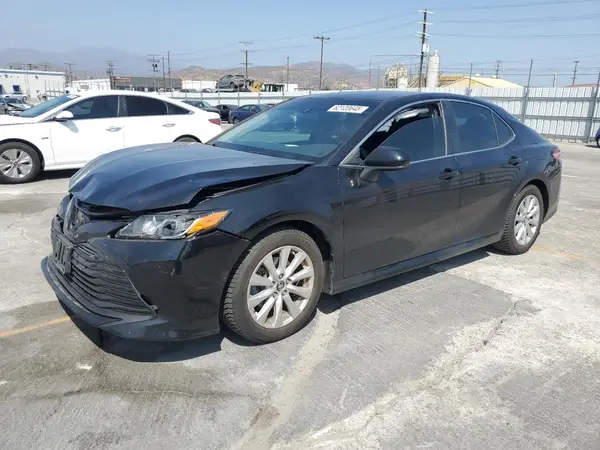 4T1B11HK5JU561513 2018 TOYOTA CAMRY - Image 1