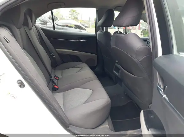 4T1B11HK5JU561544 2018 TOYOTA CAMRY - Image 8