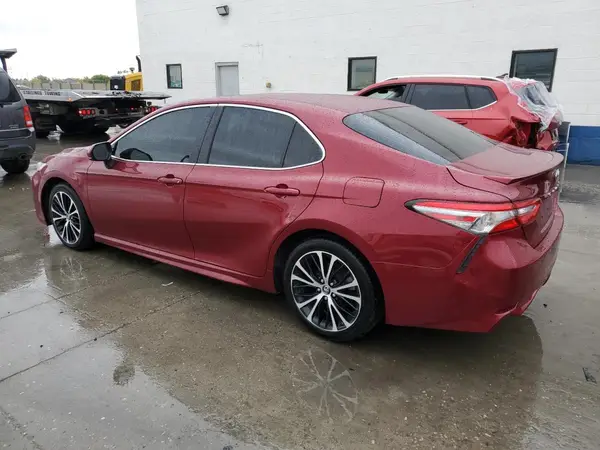 4T1B11HK5JU564010 2018 TOYOTA CAMRY - Image 2