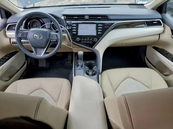 4T1B11HK5JU569319 2018 TOYOTA CAMRY - Image 8