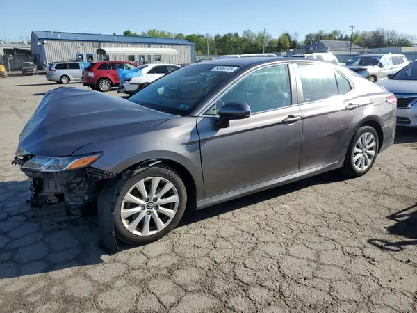 4T1B11HK5JU571510 2018 TOYOTA CAMRY - Image 1