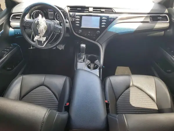 4T1B11HK5JU573581 2018 TOYOTA CAMRY - Image 8