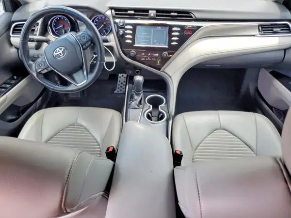 4T1B11HK5JU576643 2018 TOYOTA CAMRY - Image 8