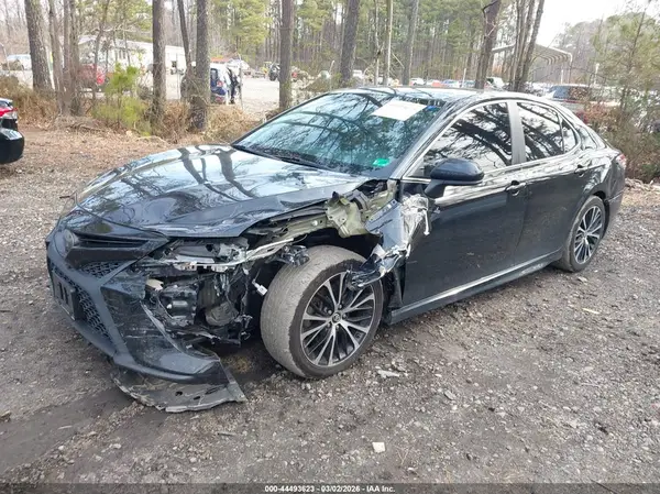 4T1B11HK5JU576691 2018 TOYOTA CAMRY - Image 2