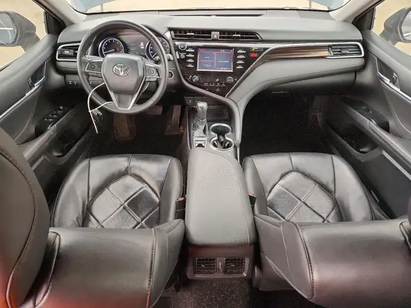 4T1B11HK5JU577503 2018 TOYOTA CAMRY - Image 8