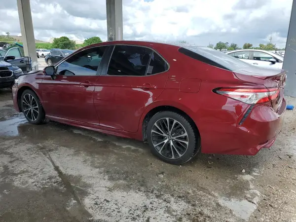 4T1B11HK5JU582068 2018 TOYOTA CAMRY - Image 2