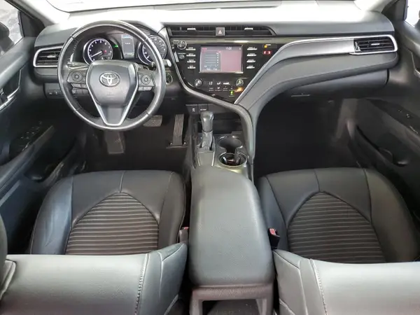4T1B11HK5JU582068 2018 TOYOTA CAMRY - Image 8