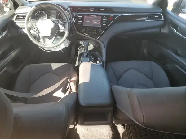 4T1B11HK5JU583432 2018 TOYOTA CAMRY - Image 8