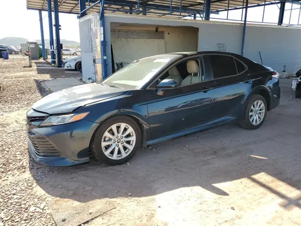 4T1B11HK5JU585164 2018 TOYOTA CAMRY - Image 1