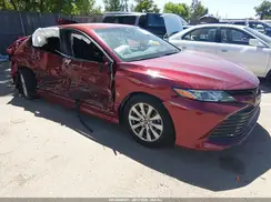4T1B11HK5JU585990 2018 TOYOTA CAMRY