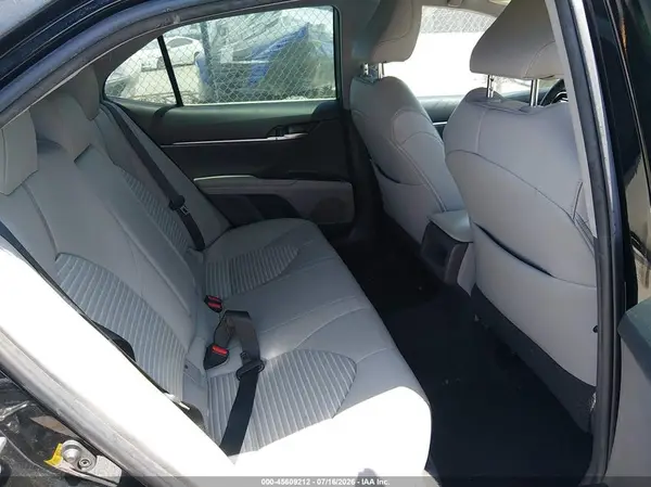 4T1B11HK5JU586234 2018 TOYOTA CAMRY - Image 8