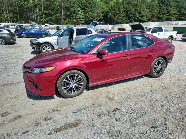 4T1B11HK5JU588145 2018 TOYOTA CAMRY - Image 1