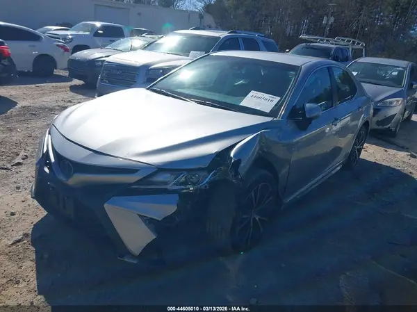 4T1B11HK5JU591837 2018 TOYOTA CAMRY - Image 2