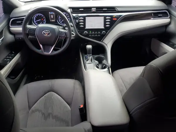 4T1B11HK5JU597086 2018 TOYOTA CAMRY - Image 8