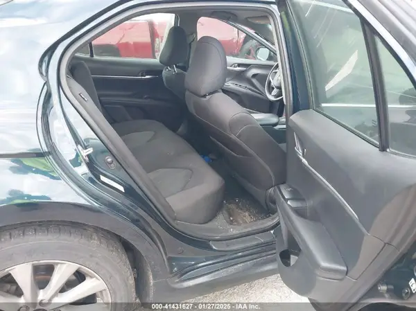 4T1B11HK5JU598982 2018 TOYOTA CAMRY - Image 8