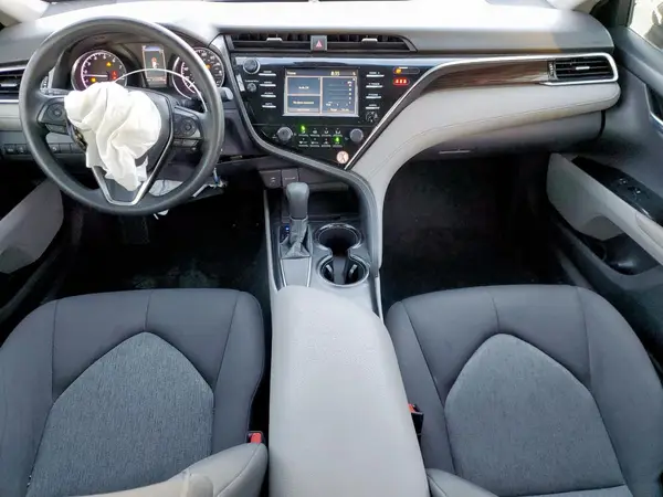 4T1B11HK5JU599078 2018 TOYOTA CAMRY - Image 8