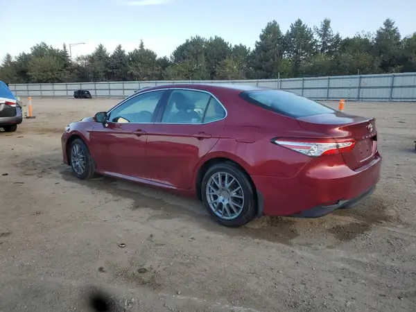 4T1B11HK5JU599386 2018 TOYOTA CAMRY - Image 2