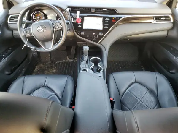 4T1B11HK5JU599386 2018 TOYOTA CAMRY - Image 8
