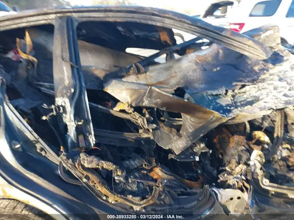 4T1B11HK5JU599582 2018 TOYOTA CAMRY - Image 8