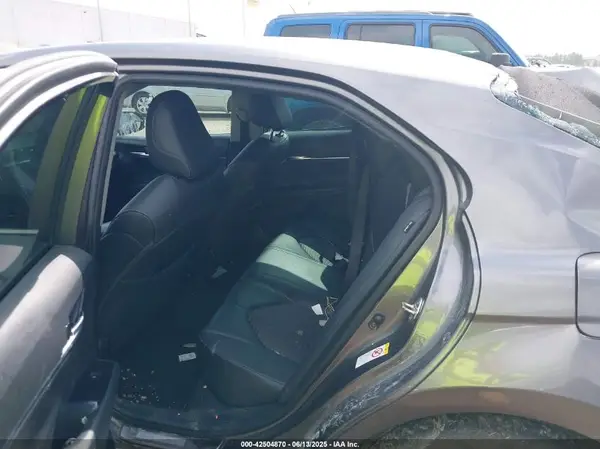 4T1B11HK5JU599842 2018 TOYOTA CAMRY - Image 8
