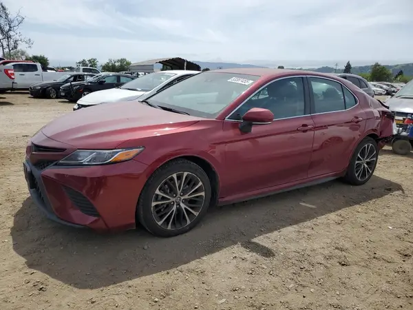 4T1B11HK5JU601251 2018 TOYOTA CAMRY - Image 1
