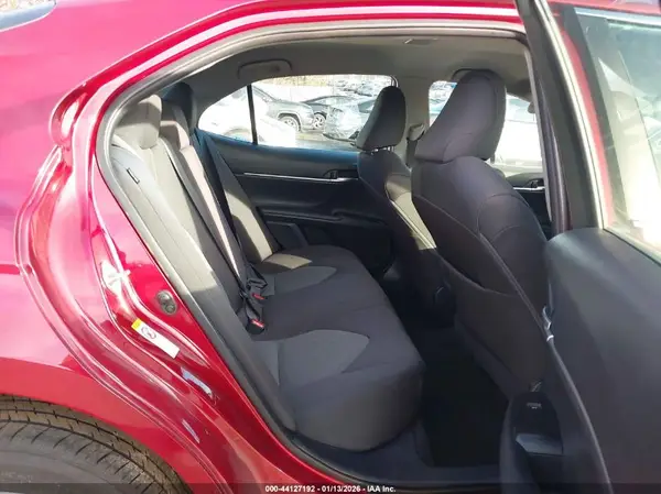 4T1B11HK5JU601699 2018 TOYOTA CAMRY - Image 8