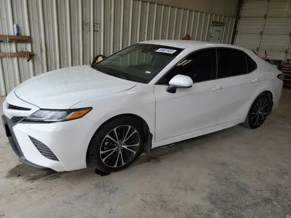 4T1B11HK5JU604733 2018 TOYOTA CAMRY - Image 1