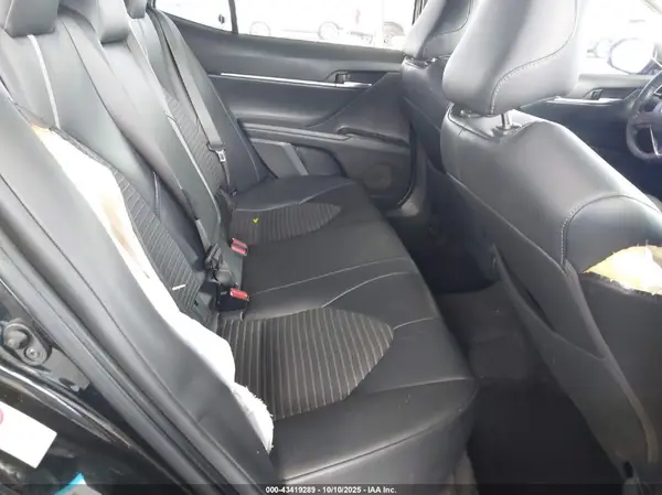 4T1B11HK5JU606286 2018 TOYOTA CAMRY - Image 8