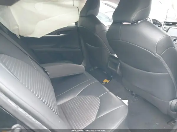 4T1B11HK5JU607020 2018 TOYOTA CAMRY - Image 8