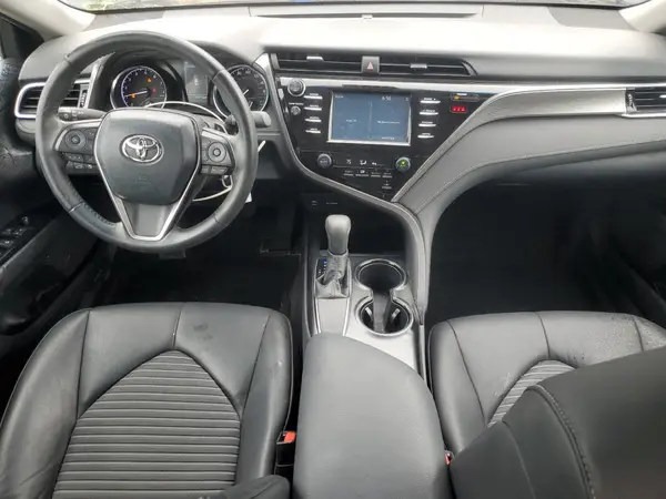 4T1B11HK5JU607485 2018 TOYOTA CAMRY - Image 8