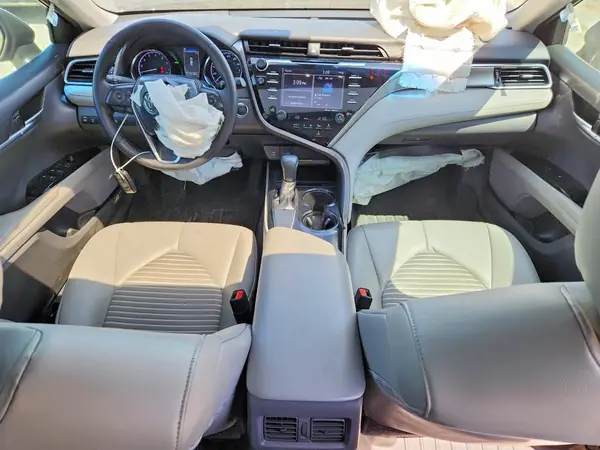 4T1B11HK5JU608619 2018 TOYOTA CAMRY - Image 8