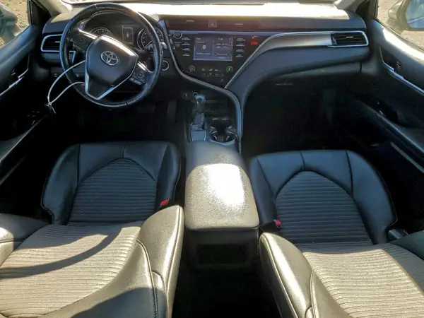 4T1B11HK5JU608734 2018 TOYOTA CAMRY - Image 8