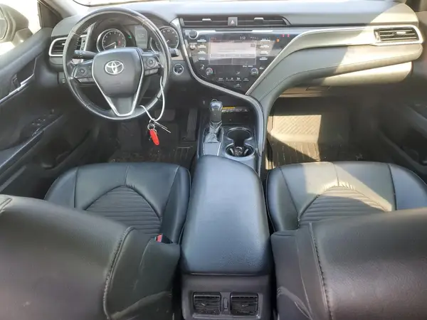 4T1B11HK5JU613139 2018 TOYOTA CAMRY - Image 8