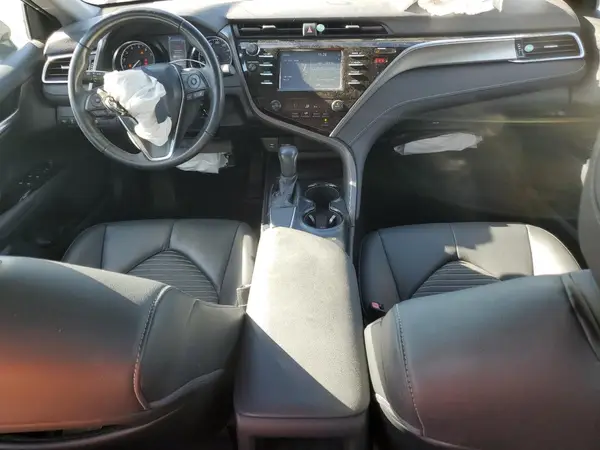 4T1B11HK5JU615957 2018 TOYOTA CAMRY - Image 8