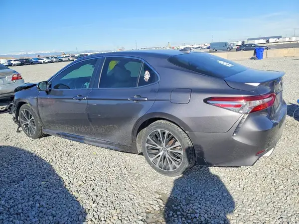 4T1B11HK5JU616087 2018 TOYOTA CAMRY - Image 2